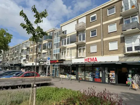 Woning aan de Adelaarslaan te Apeldoorn