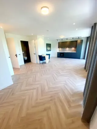 Woning aan de Hoofdweg te Hoofddorp