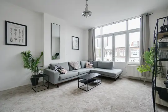 Woning aan de Anton de Haenstraat te Den Haag