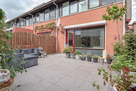Woning aan de Pennyhof te Amsterdam
