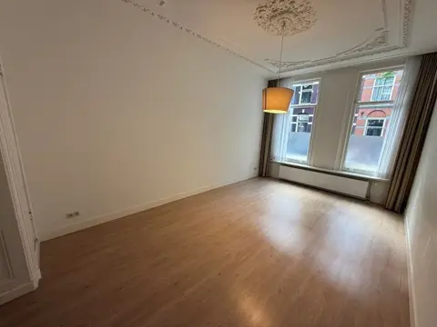Woning aan de Den Texstraat te Amsterdam