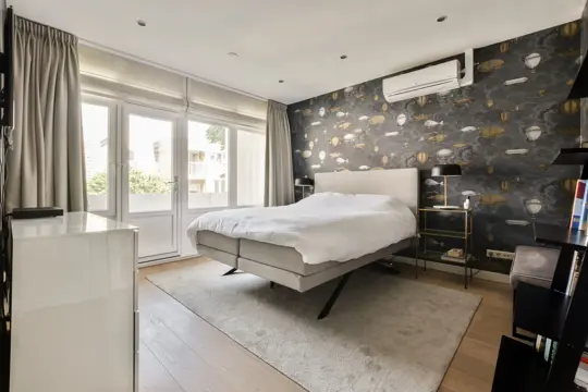 Woning aan de Utrechtsedwarsstraat te Amsterdam