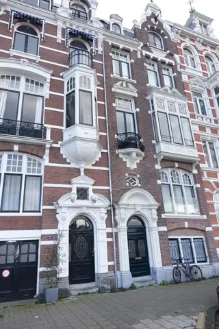 Woning aan de Weesperzijde te Amsterdam