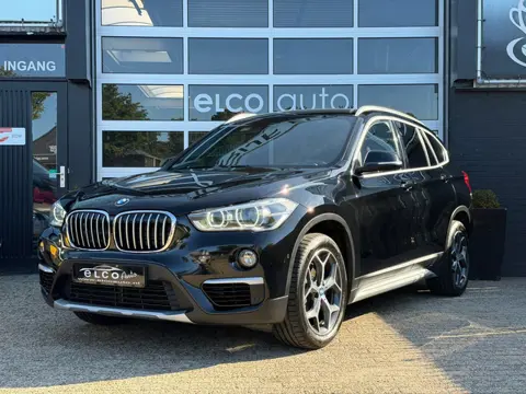 BMW X1 SDrive18i High Executive/SportStoelen+LED+Trekhaak