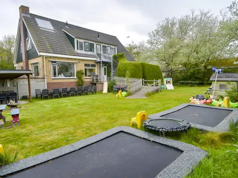 Compleet uitgeruste groepsaccommodatie nabij Den Burg