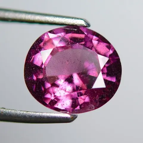 1 pcs Roze Spinel - 2.76 ct