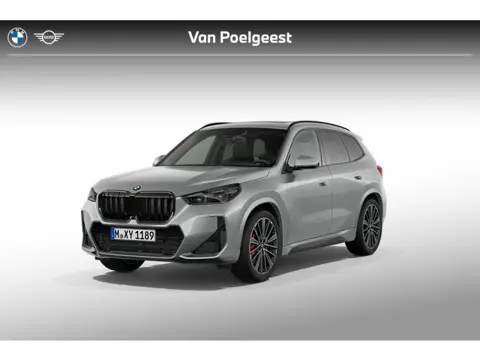 BMW X1 xDrive23i | M Sportpakket Pro | Innovation Pack | Comfort Pack | Travel Pack | Trekhaak