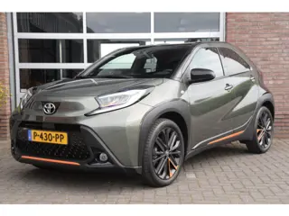 Toyota Aygo X 1.0 VVT-i S-CVT Limited | JBL | Camera | Orig. NL | Automaat |