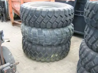 Goodyear 1600 R20