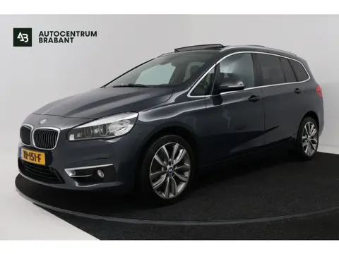 BMW 2 Serie Gran Tourer 220i High Executive (PANORAMADAK, STOELVERWARMING, TREKHAAK, CAMERA)