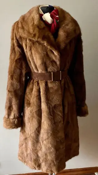 Artisan Furrier - Nerts Bontjas - Gemaakt in: Griekenland
