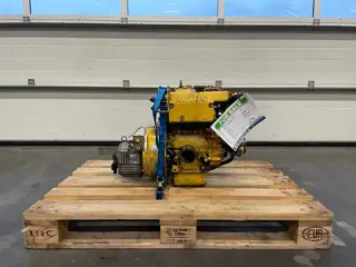Vetus M2 Vetus 11 PK Marine Diesel motor Twindisc Keerkoppeling