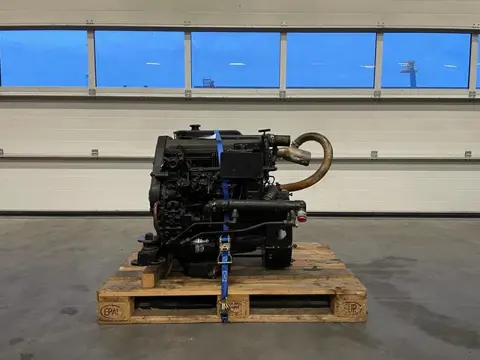 Iveco fiat 8141 Diesel Motor 4 cilinder 53 kW / 74 PK Diesel Engine