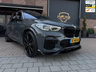 BMW X5 XDrive45e High Executive + M Performance Dravitgrau Laserlight Sky Lounge Panoramadak Body ki