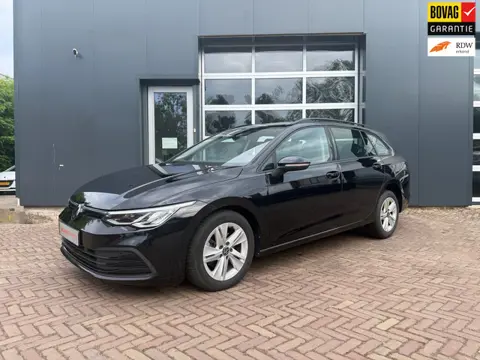 Volkswagen Golf Variant 1.5 eTSI 150pk DSG | Trekhaak | ACC | Stuur- & Stoelverwarming | Navigatie