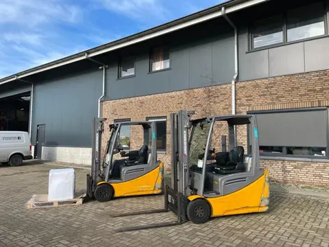 Jungheinrich EFG 216 Elektra 1.6 ton Triplex Freelift Sideshift Elektra Heftruck