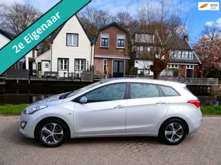 Hyundai I30 CW 1.4 i-Drive 101pk 2e eigenaar Airco Cruise LED PDC Historie