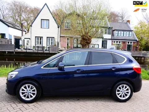 BMW 2-serie Active Tourer 220i Exe Automaat 192pk Clima Cruise Navi PDC