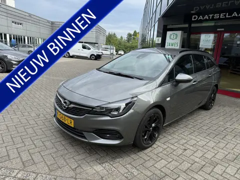 Opel Astra Sports Tourer 1.4 Business Elegance Automaat Camera Navi PDC