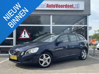 Volvo V60 2.0 D3 Kinetic /Automaat/Cruise/Clima/BLIS/Distr. vv 137.954 km op 13-01-22/Onderhoudshist