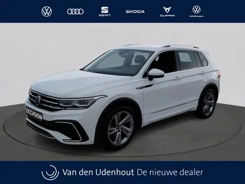 Volkswagen Tiguan 1.5 TSI R-Line | Camera | Winterpakket | Elec achterklep | Multimedia |