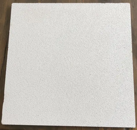 Systeemplafondonderdelen, Plafondtegels 600 x 600 mm