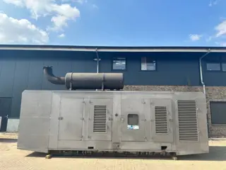 Perkins 4006-23TAG3A Stamford 900 kVA Silent generatorset
