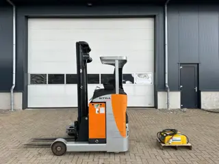 Still FM-X 12 Reachtruck 1.2 ton Triplex Freelift Sideshift Elektra Reachtruck