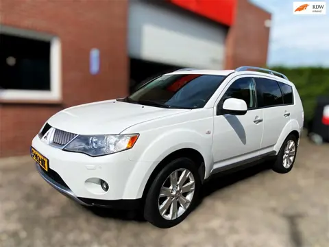 Mitsubishi Outlander 2.0 DI-D Intense+/ 7zits/ Vol Opties!