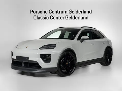 Porsche Macan 4
