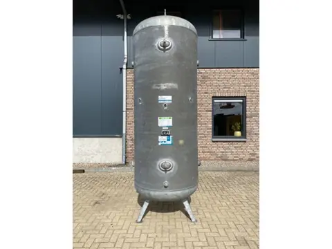 Lohenner GmbH & Co. 3.000 Liter Gegalvaniseerde Verticale Luchtketel 11 Bar