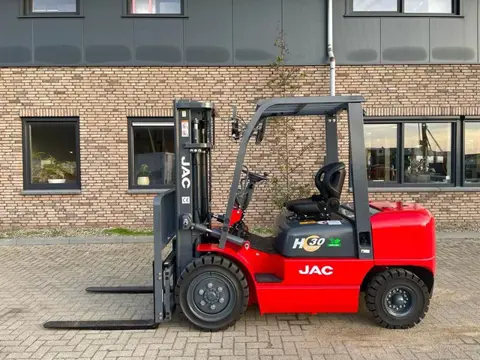 Isuzu JAC CPCD30 3 ton Triplex Freelift Sideshift Diesel Heftruck New !