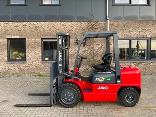 Isuzu JAC CPCD30 3 ton Triplex Freelift Sideshift Diesel Heftruck New !