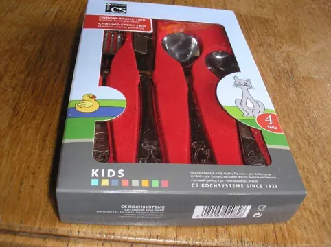 Kinderbestek - 3 en of 4 delig , nieuw