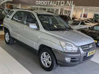 Kia Sportage 2.0 CVVT Executive Airco, Cruise Control, Trekhaak, Stuurbekrachtiging