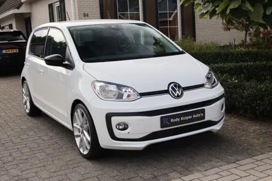 VOLKSWAGEN UP 1.0 (65pk) Airco/Lane assist/DAB/17 Inch/Stoelverwarming 