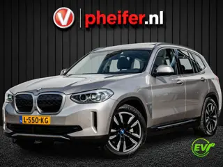 BMW iX3 Executive 80 kWh SOH 100% Trekhaak/ Elek. panoramadak/ Adapt. cruise/ Camera/ Elek. achterkl