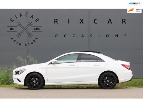 Mercedes-Benz CLA-klasse 180 Ambition Automaat AllSeason Panodak ChromeDelete !!NIEUWBINNEN!!