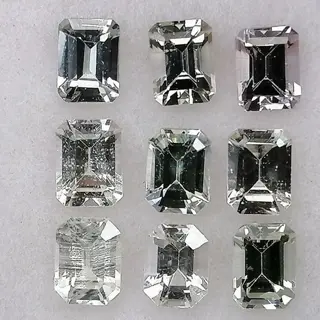 9 pcsGele Saffier - Groen - 2.42 ct