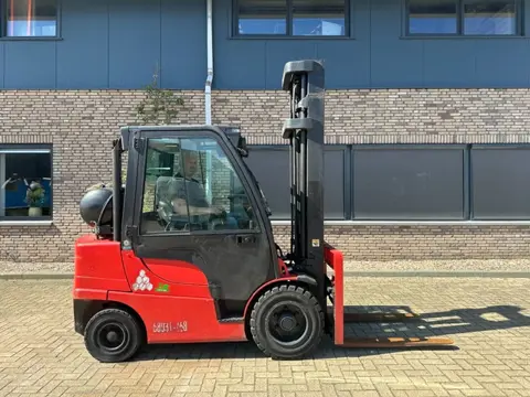 Hyster H3.0FT 3 ton Triplex Freelift Sideshift LPG Heftruck 2017