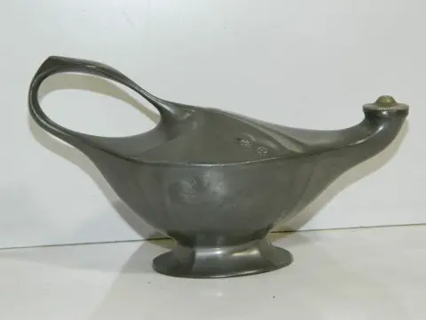 Hugo Leven - Kayserzinn - Lamp