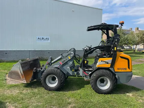 Giant G2500HD Xtra shovel (bj 2020)