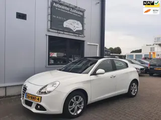 Alfa Romeo Giulietta 1.4 T Distinctive panodak clima cruise