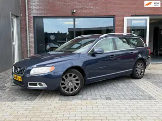 Volvo V70 1.6 T4 Limited Edition | Pano | Leer | Memory | Navi |