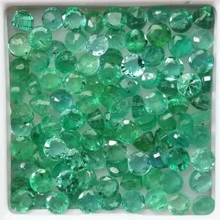 100 pcsSmaragd - 8.05 ct