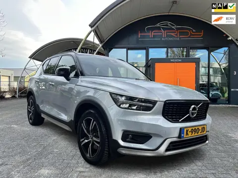 Volvo XC40 2.0 B4 R-Design Panorama Harman NL-Auto Rijklaarprijs!