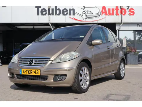 Mercedes-Benz A-klasse 200 Elegance | AUTOMAAT | RIJDT EN STTURT GOED | APK is geldig  t/m 16-03-202