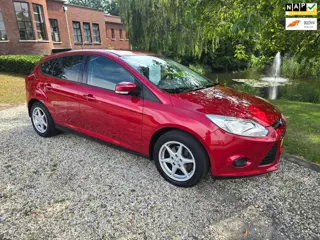Ford Focus 1.0 EcoBoost Trend 5-deurs AIRCO/cruise