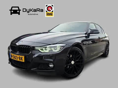 BMW 3-serie 320i Luxury Edition Connected, LED, Navi, PDC