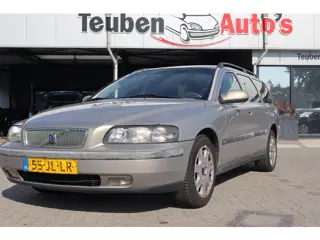 Volvo V70 2.4 Comfort Line | Cruise control | Airco | Trekhaak | Zie foto's!